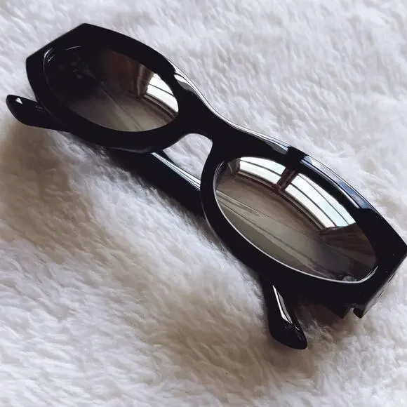 Francis Mirrored Black Cat-Eye Sunglasses - Picture 3 of 15